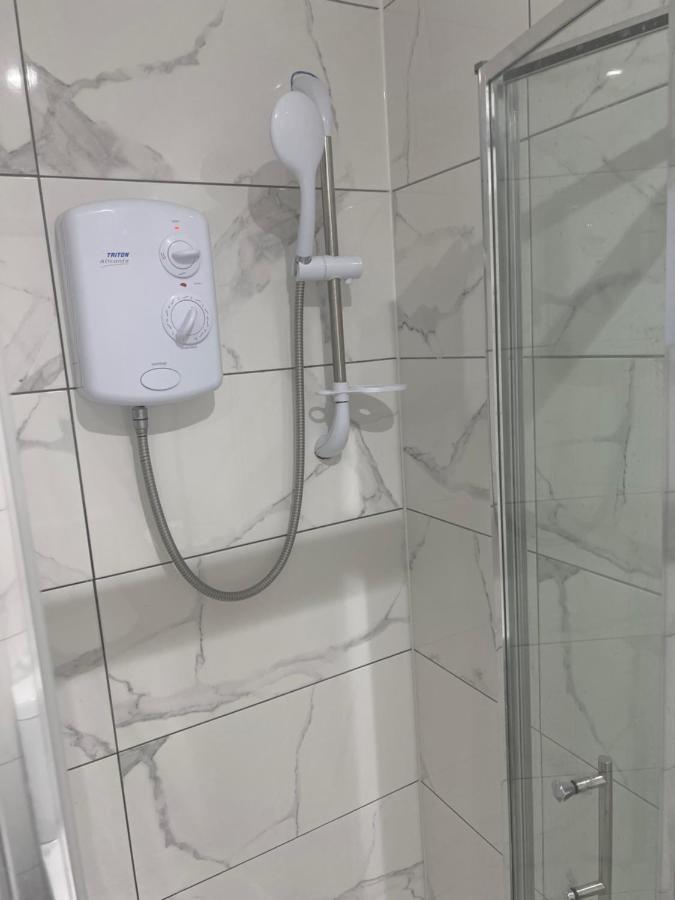 Wisdom Care: The Orpington Cutie Hotel Bagian luar foto